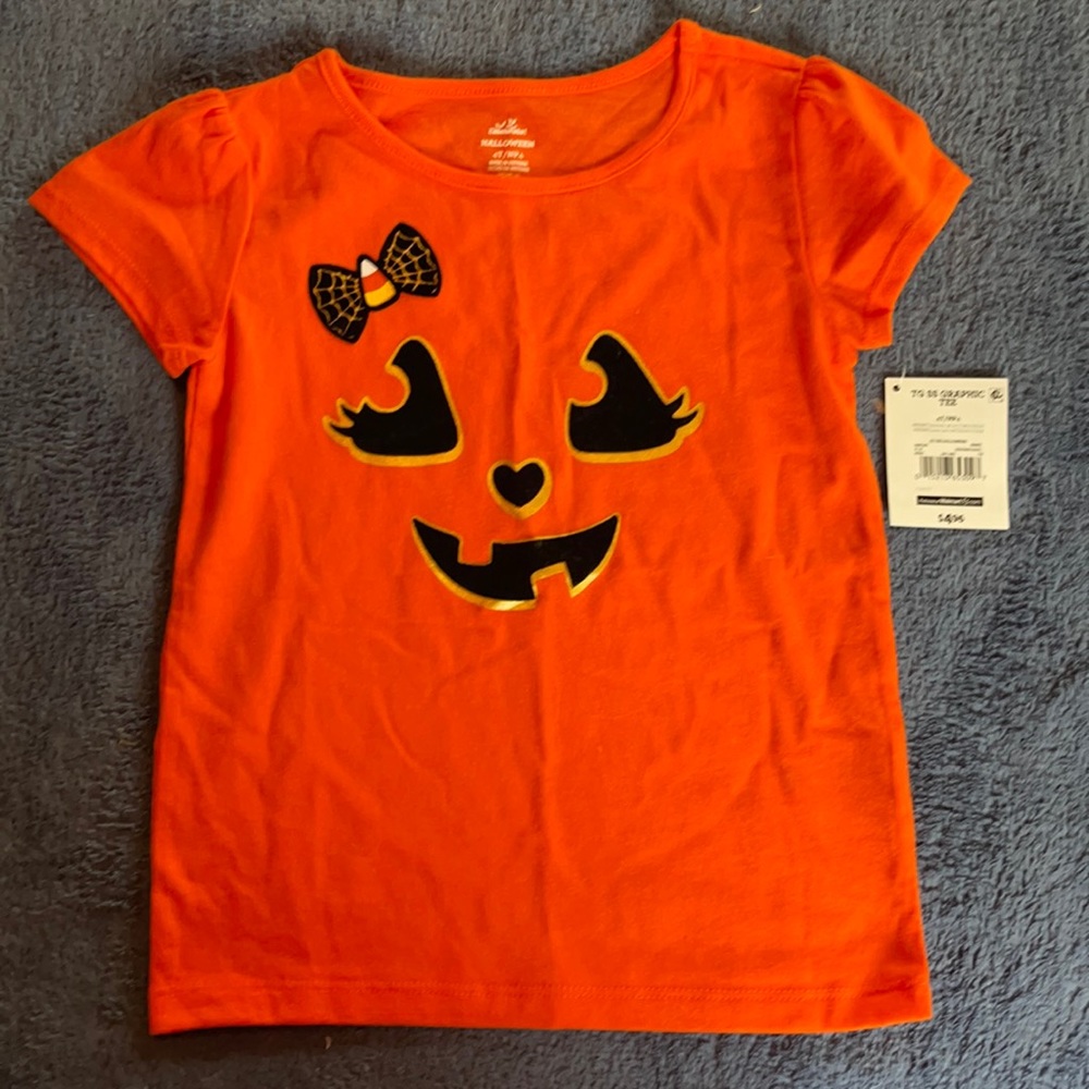 Halloween short sleeve shirt new with tags